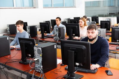 LSAT Online vs. In-Person LSAT Online vs. In-Person